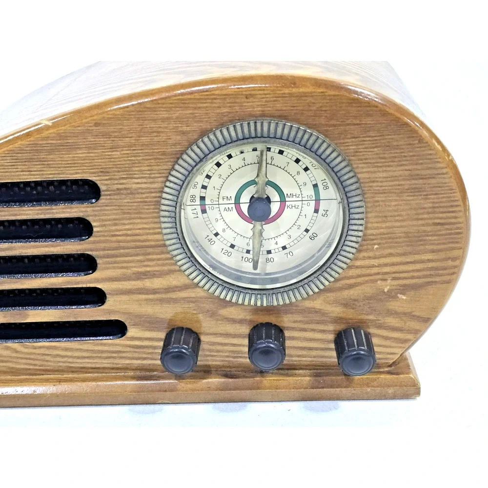Vintage Crosley CR39 Teardrop AM/FM Radio Collector's Edition Wood Retro WORKS